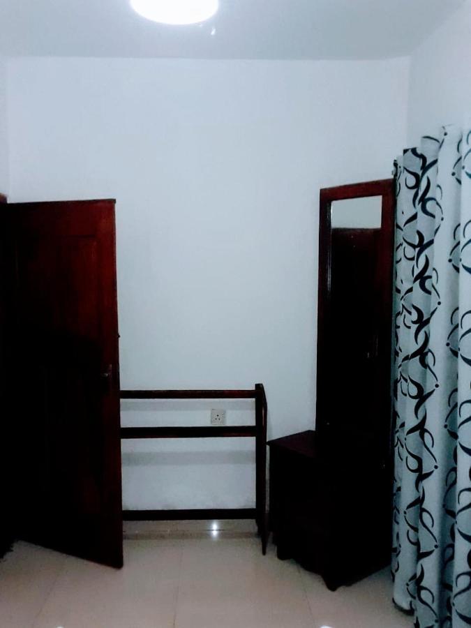 Black And White Kandy Guest House 02 Deiyannewela المظهر الخارجي الصورة
